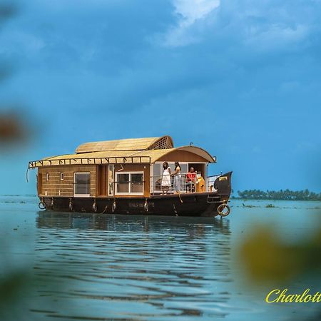 Charlotte Cruise House Boat Ξενοδοχείο Alappuzha Εξωτερικό φωτογραφία