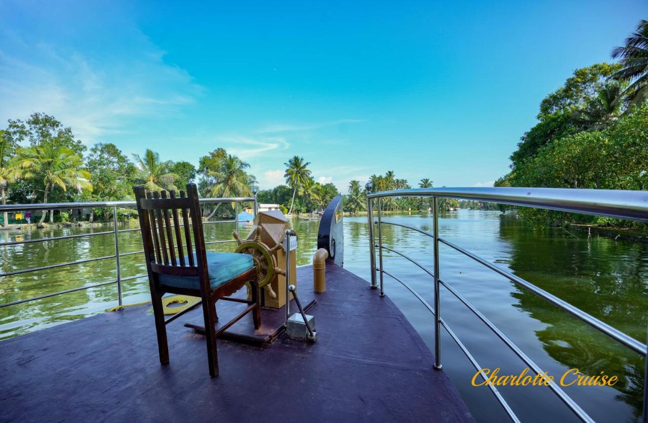 Charlotte Cruise House Boat Ξενοδοχείο Alappuzha Εξωτερικό φωτογραφία