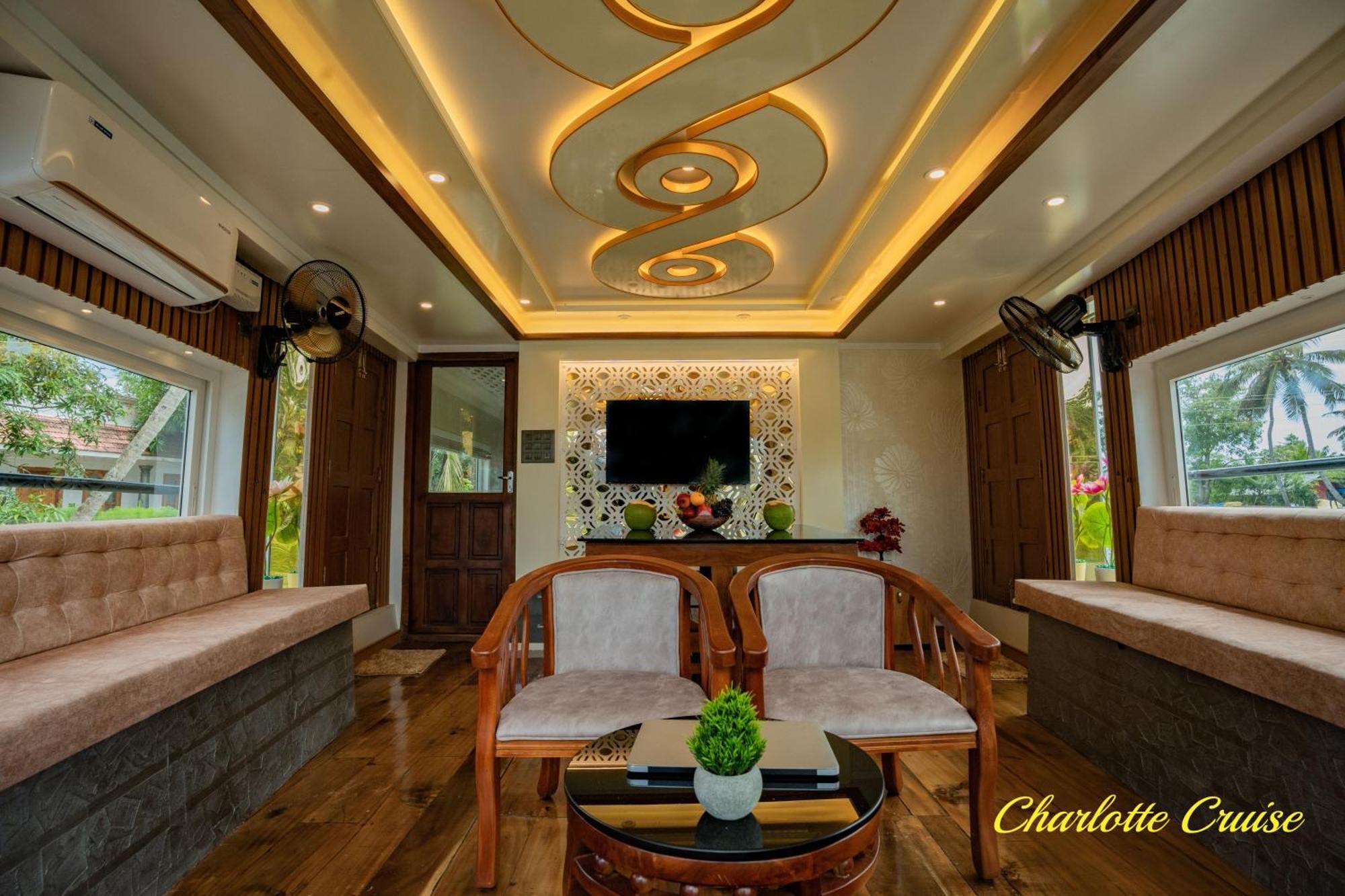 Charlotte Cruise House Boat Ξενοδοχείο Alappuzha Εξωτερικό φωτογραφία